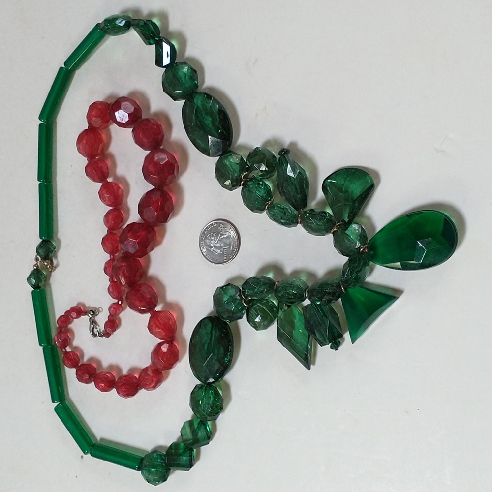 Fun plastic Christmas necklaces (2)